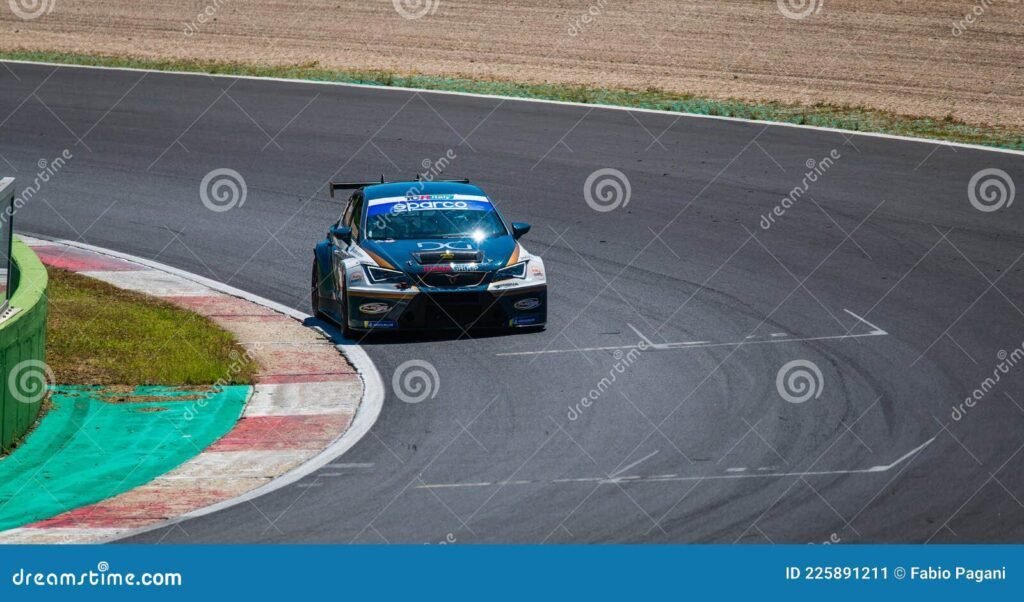 Como funciona uma corrida de carro na pista e quais são suas regras