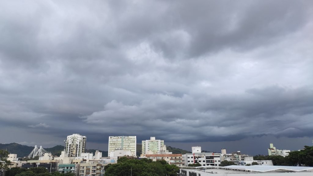 O Que é a Chuva Ácida e Quais Seus Efeitos no Meio Ambiente