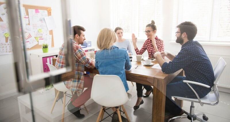 Como os Clientes Podem Ser Envolvidos no Processo de Desenvolvimento