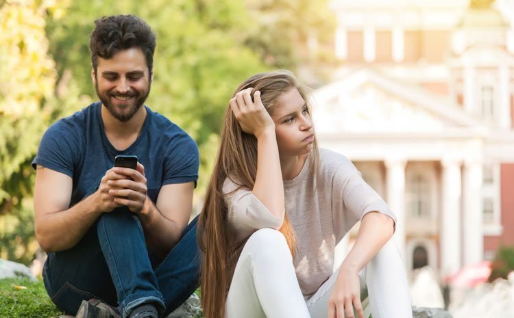 Como Se Afastar de Alguém Pelo WhatsApp Sem Ser Rude