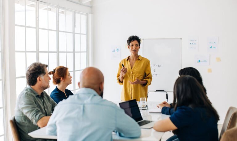 Como Funciona a Advertência Disciplinar por Má Conduta no Trabalho