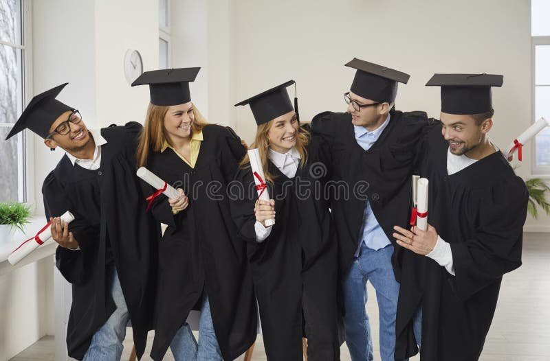 Como posso encontrar meus amigos depois da escola