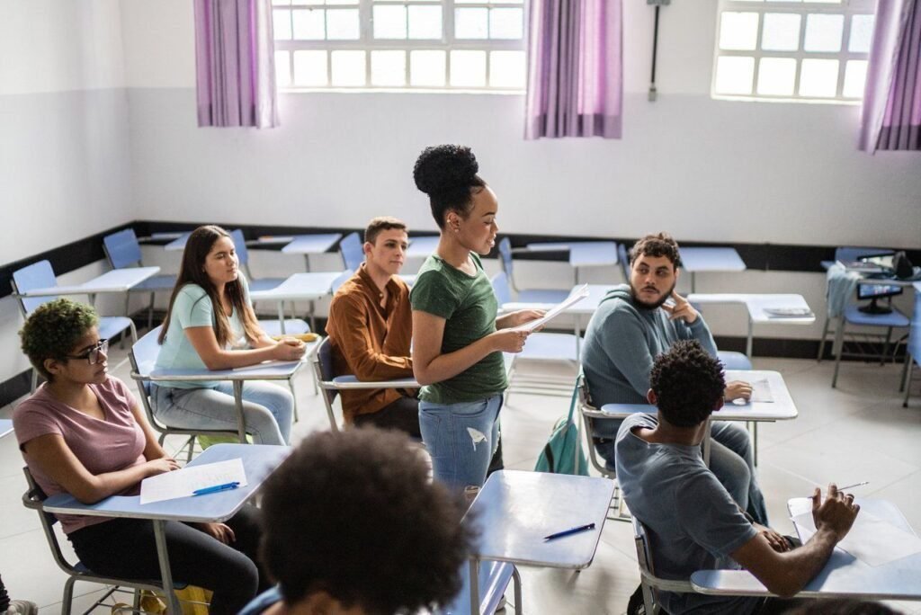 Como a Educação de Jovens e Adultos Pode Oferecer Novas Oportunidades