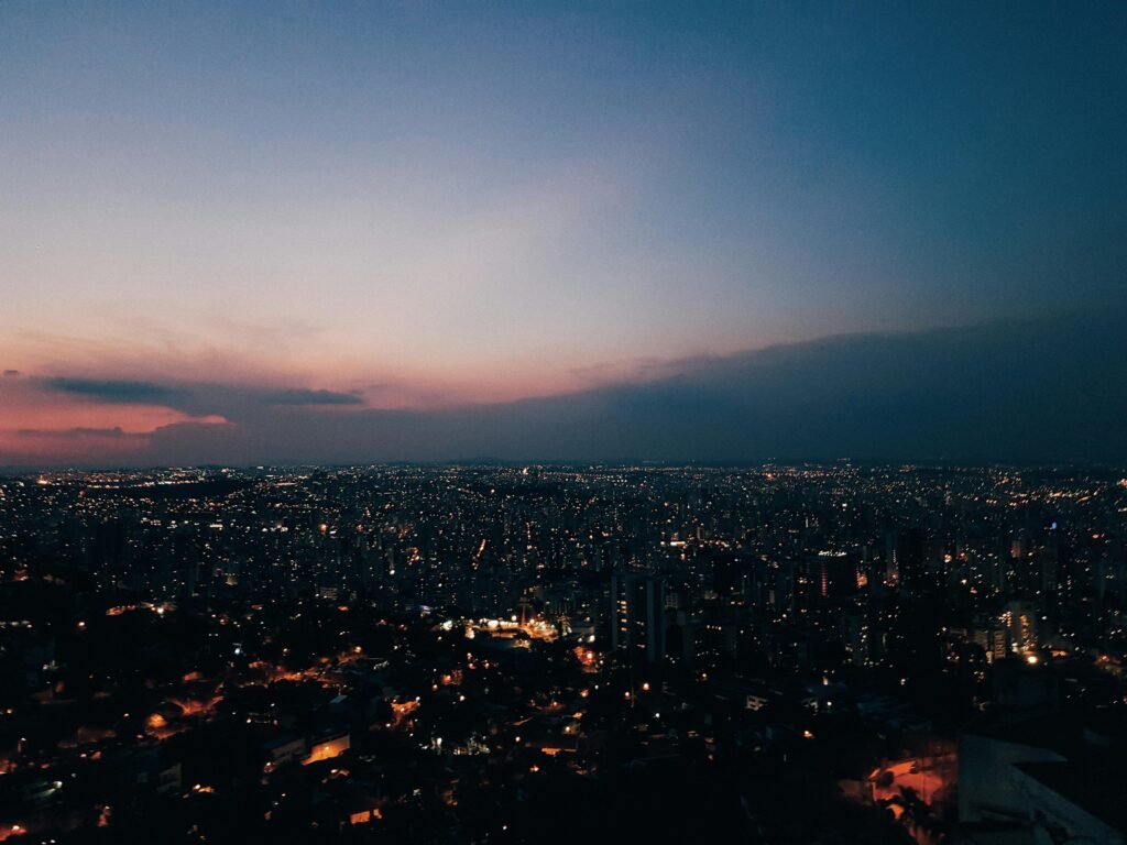 paisagem urbana de belo horizonte ao amanhecer