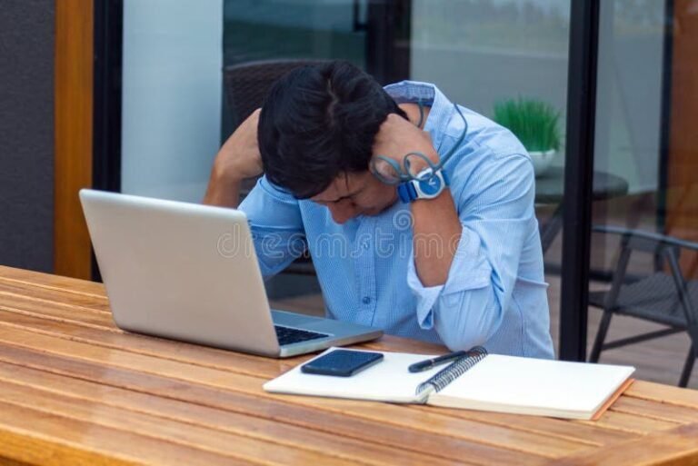 Não Recebi Meu Salário: Posso Faltar ao Trabalho Legalmente