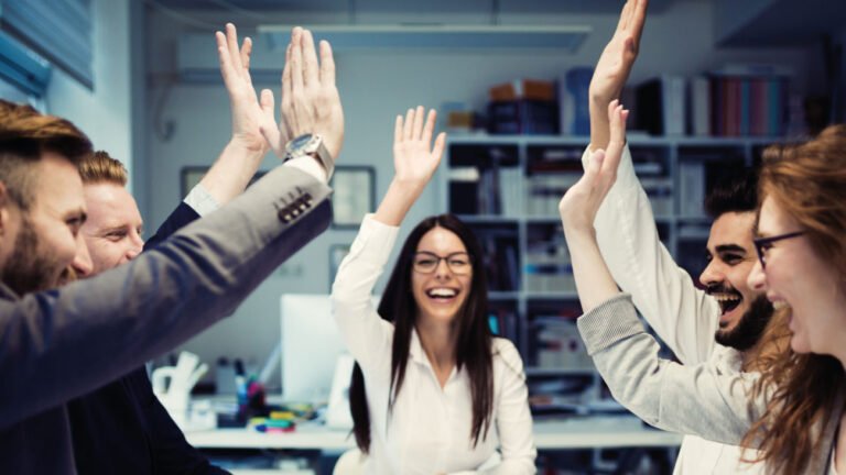 Qual a melhor música para criar um ambiente de trabalho produtivo