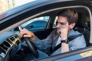 psicologo avaliando candidato a motorista
