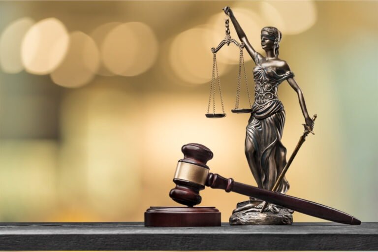 uma balanca simbolizando justica e validade