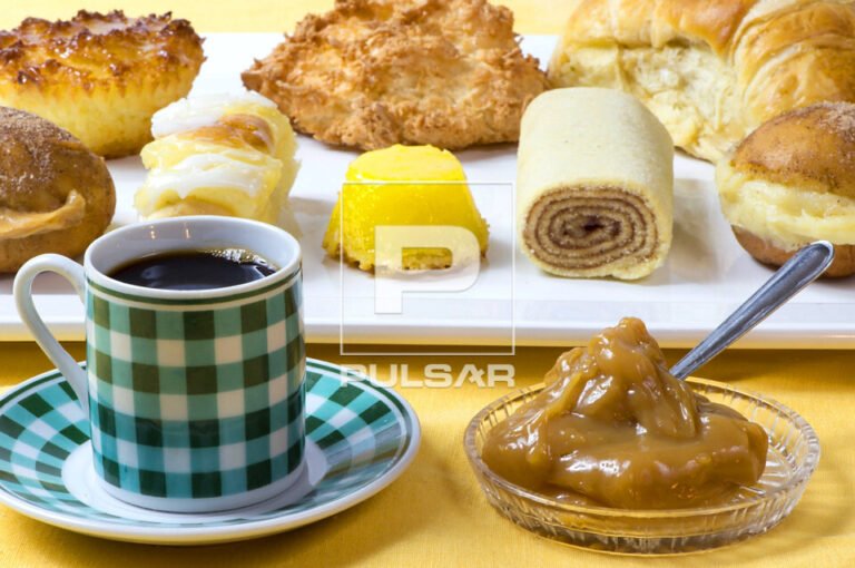 O que é a Casa Conti Café e Empório e quais são suas especialidades